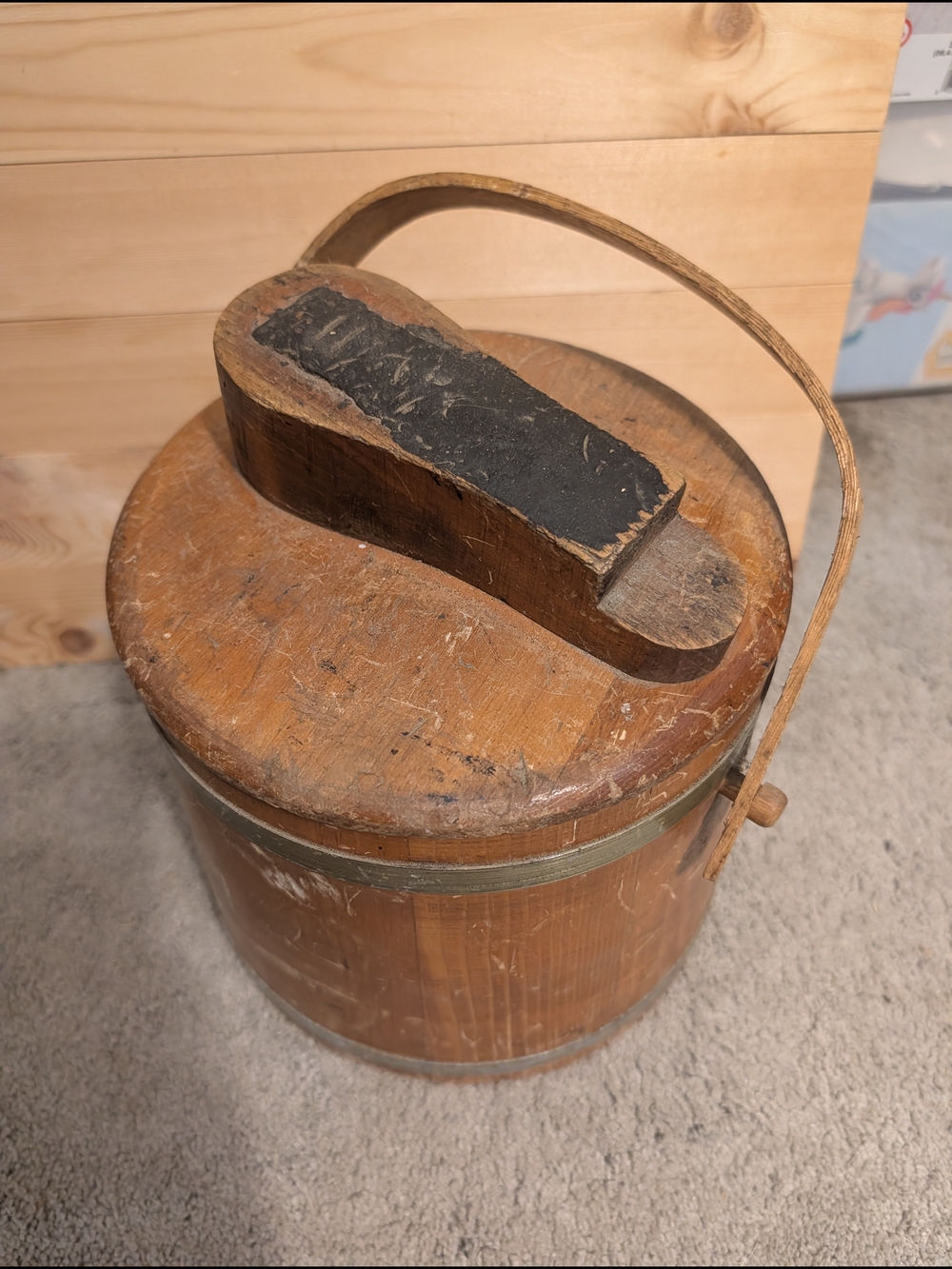 Wooden Lidded Bucket with Handle - Brown